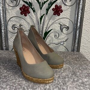 Stylish Gray Wedge Shoes